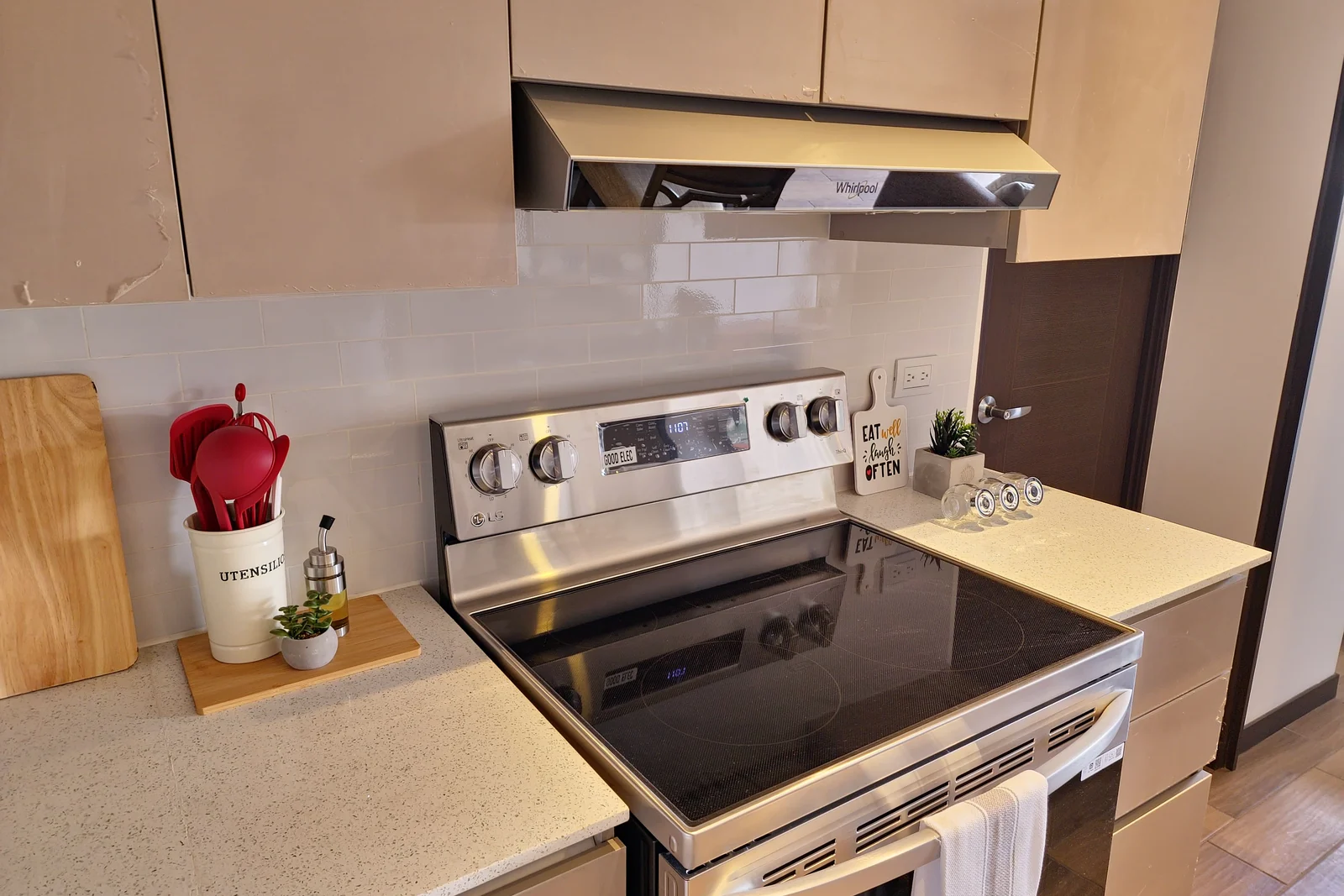 Apartamento amueblado Nivel 9 en Torre La Floresta