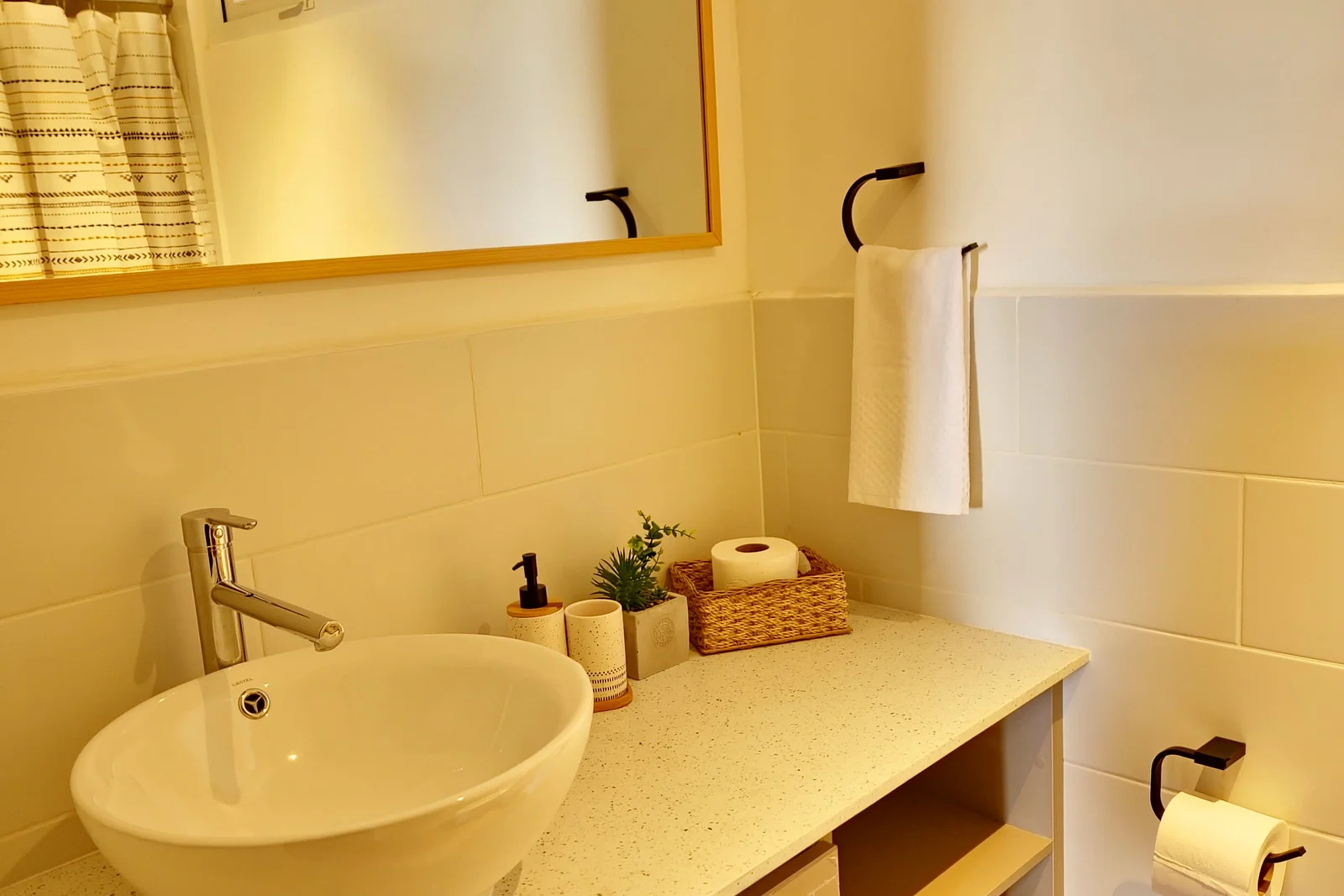 Apartamento amueblado Nivel 9 en Torre La Floresta