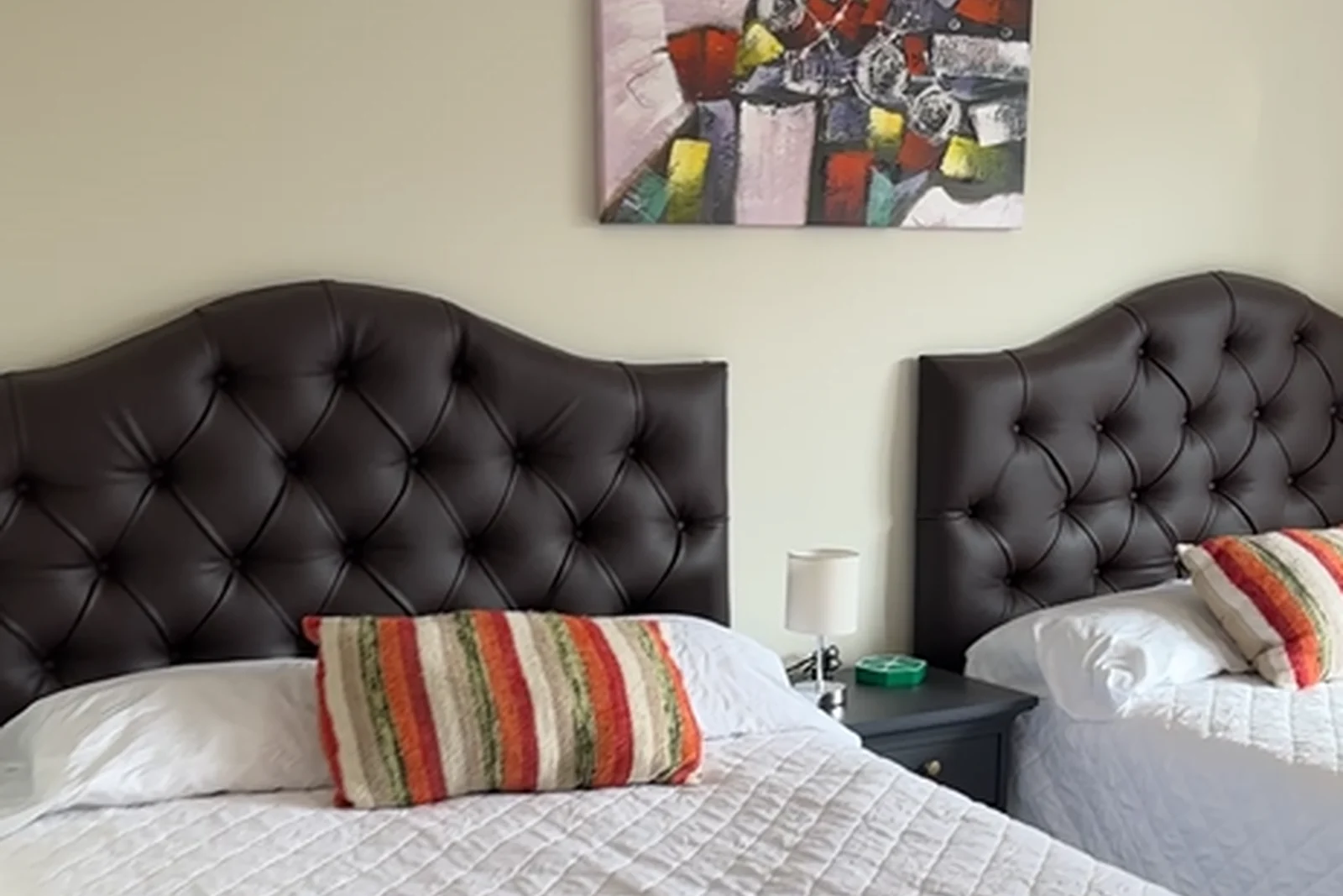 Apartamento de Lujo con Jardín Privado Cerca de Interplaza
